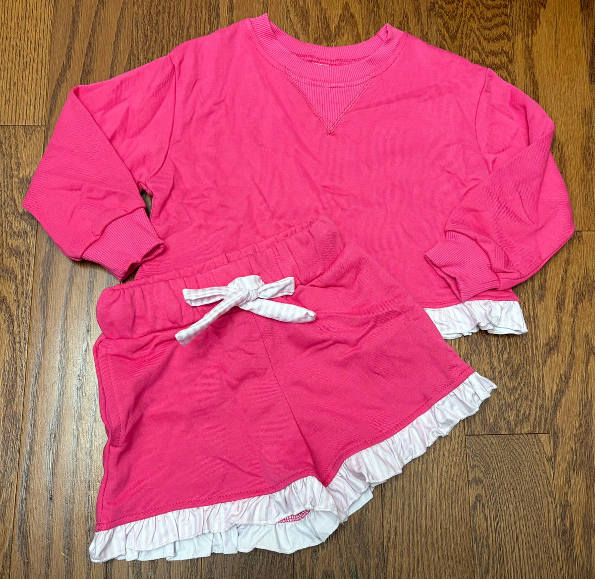 Sweet in Style Pink and White Girl Short set