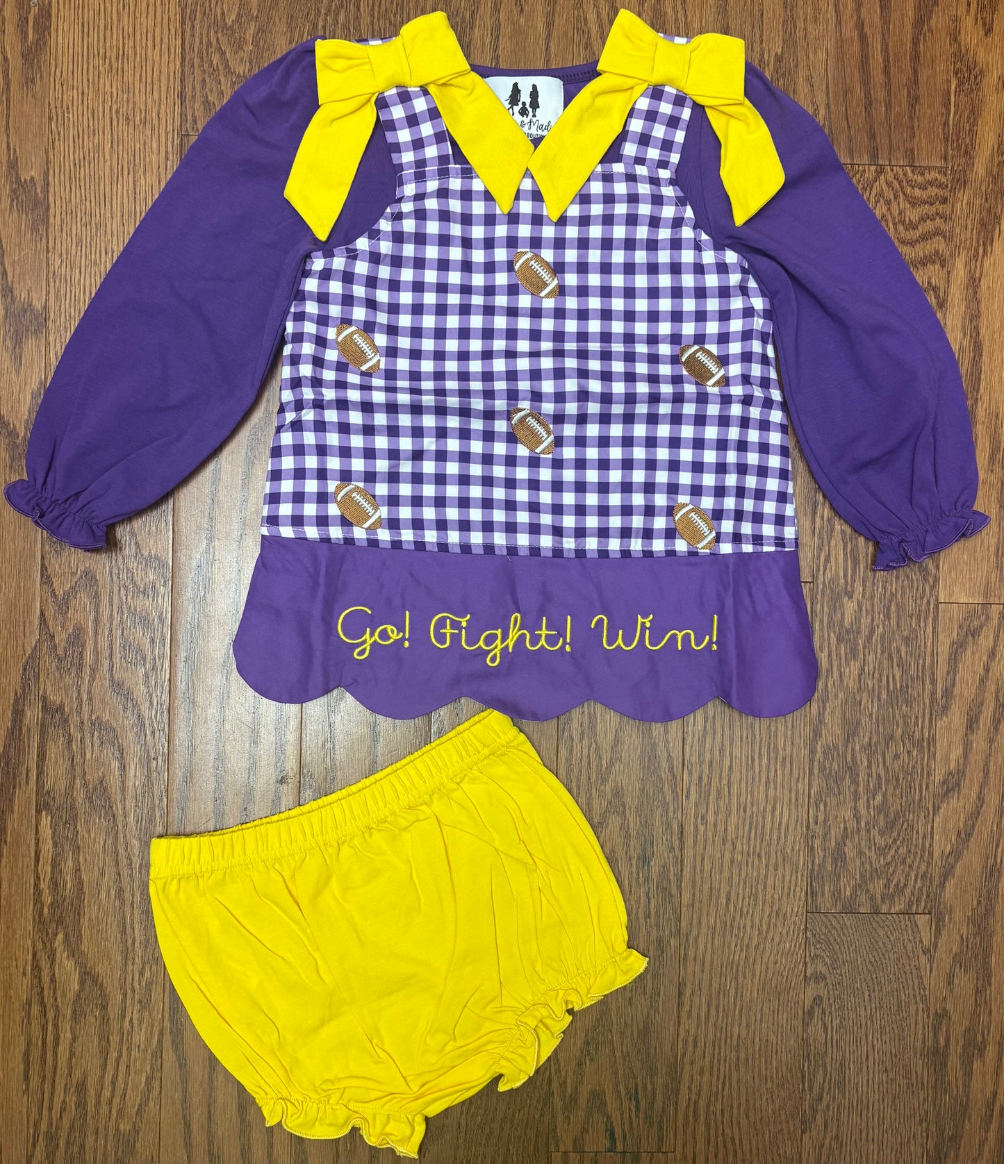 Go fight win purple and yellow girl diaper set