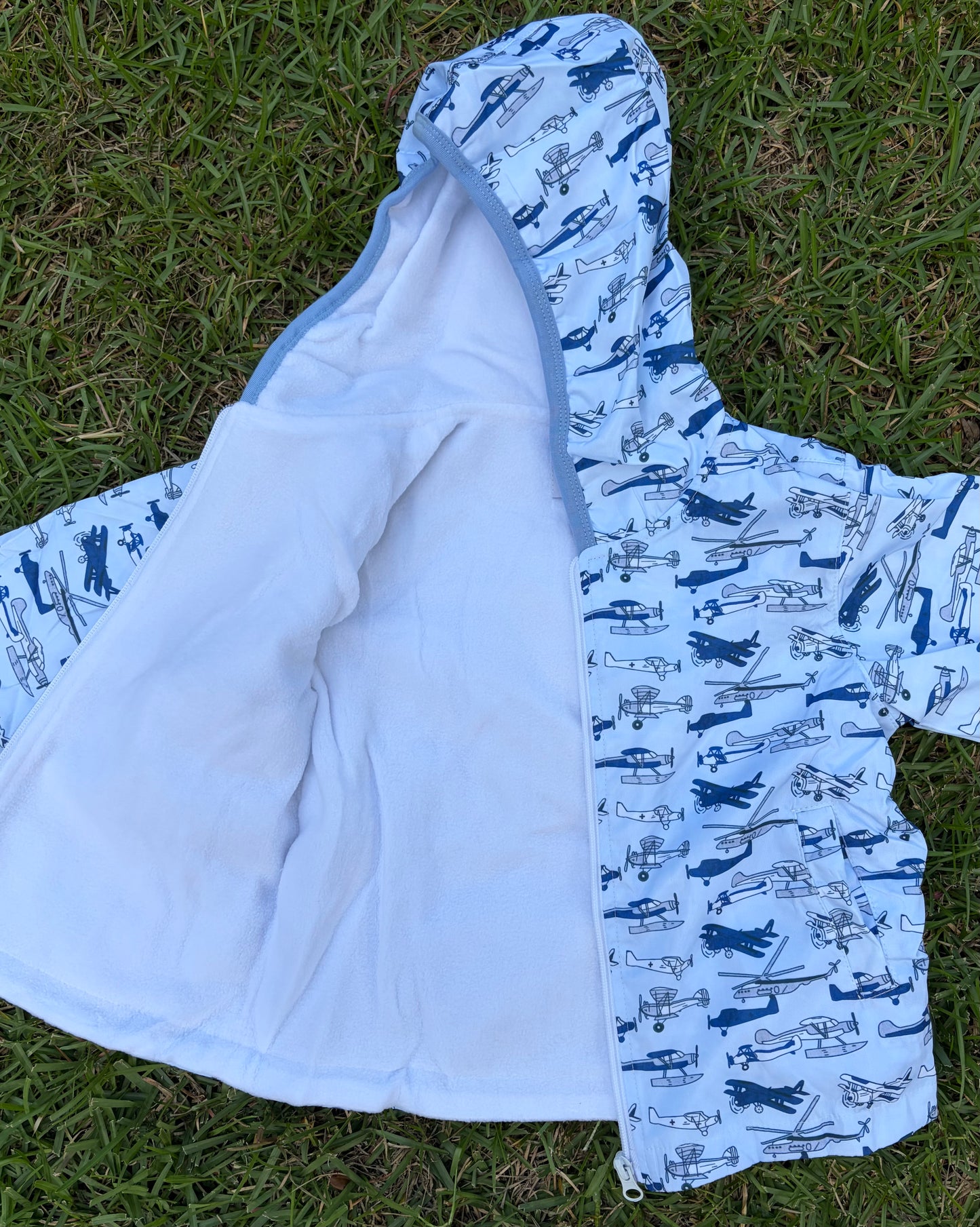 Rain Jacket, Airplanes