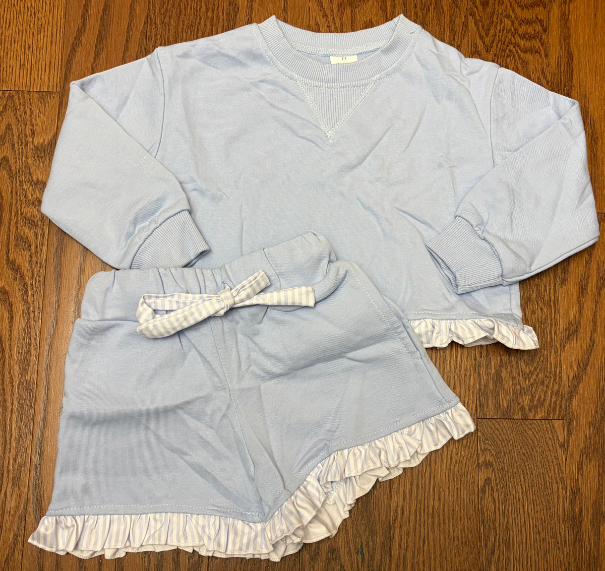 Sweet in Style Blue and White Girl Short set