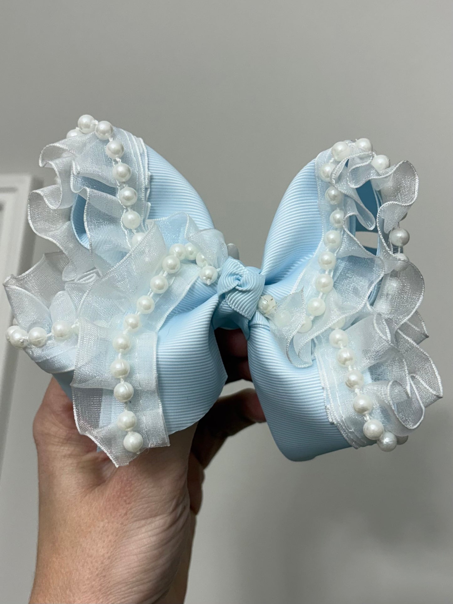 Blue Pearl 4” Alligator Clip Bow