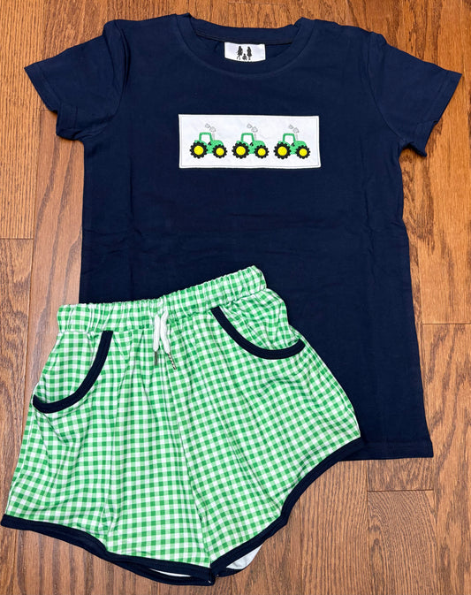 Trio green tractor boy short set