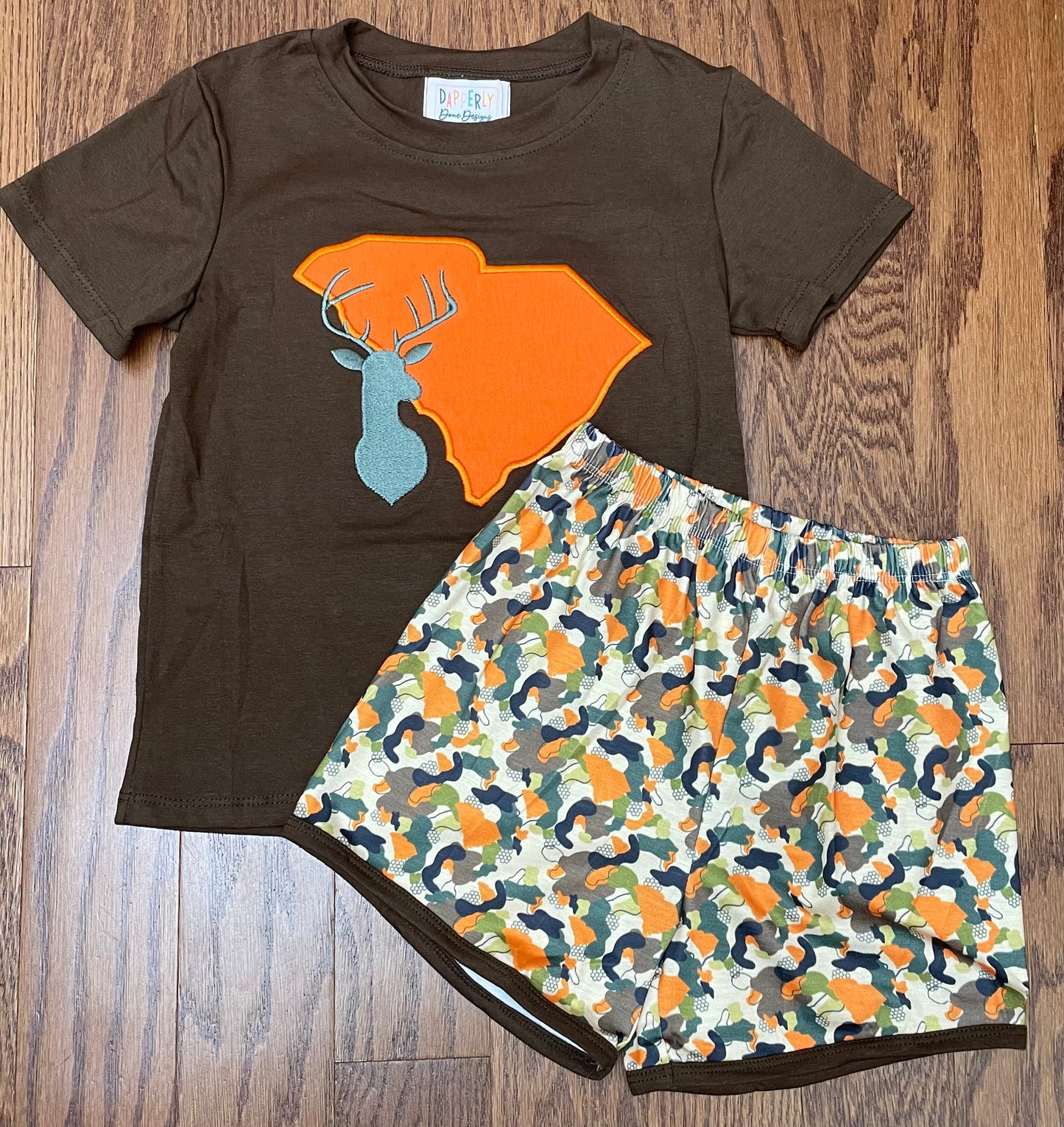 Hunting in Carolina, Orange, Boy short set