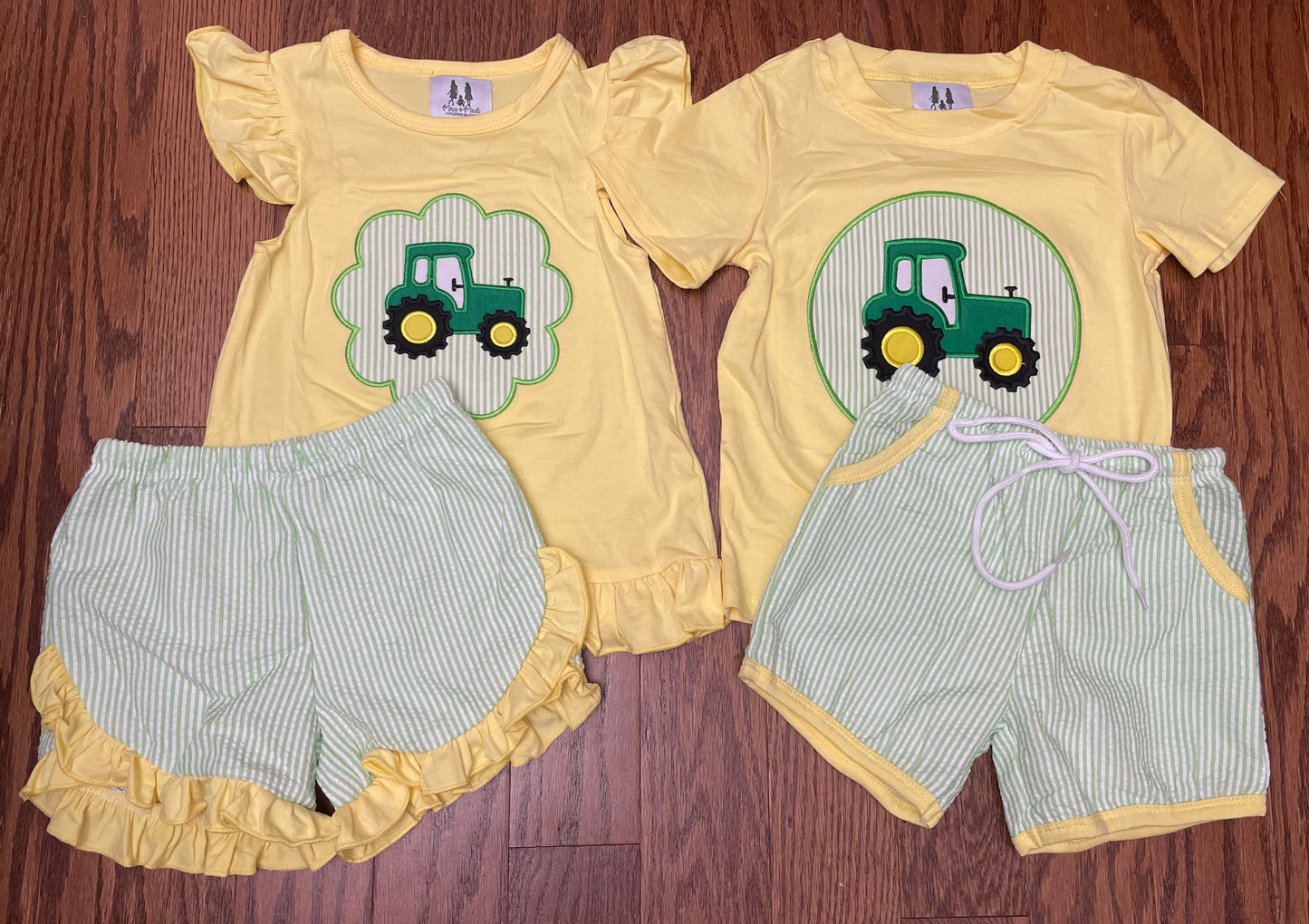 Green Tractor boy short set