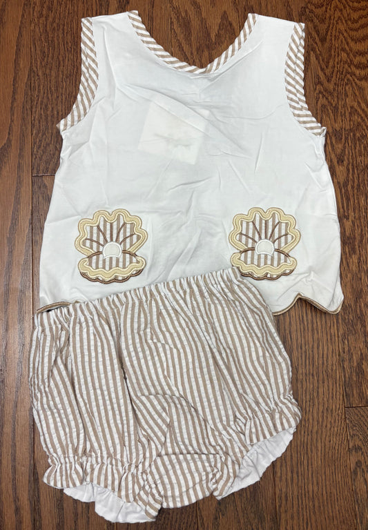 Seersucker Shells girl diaper set