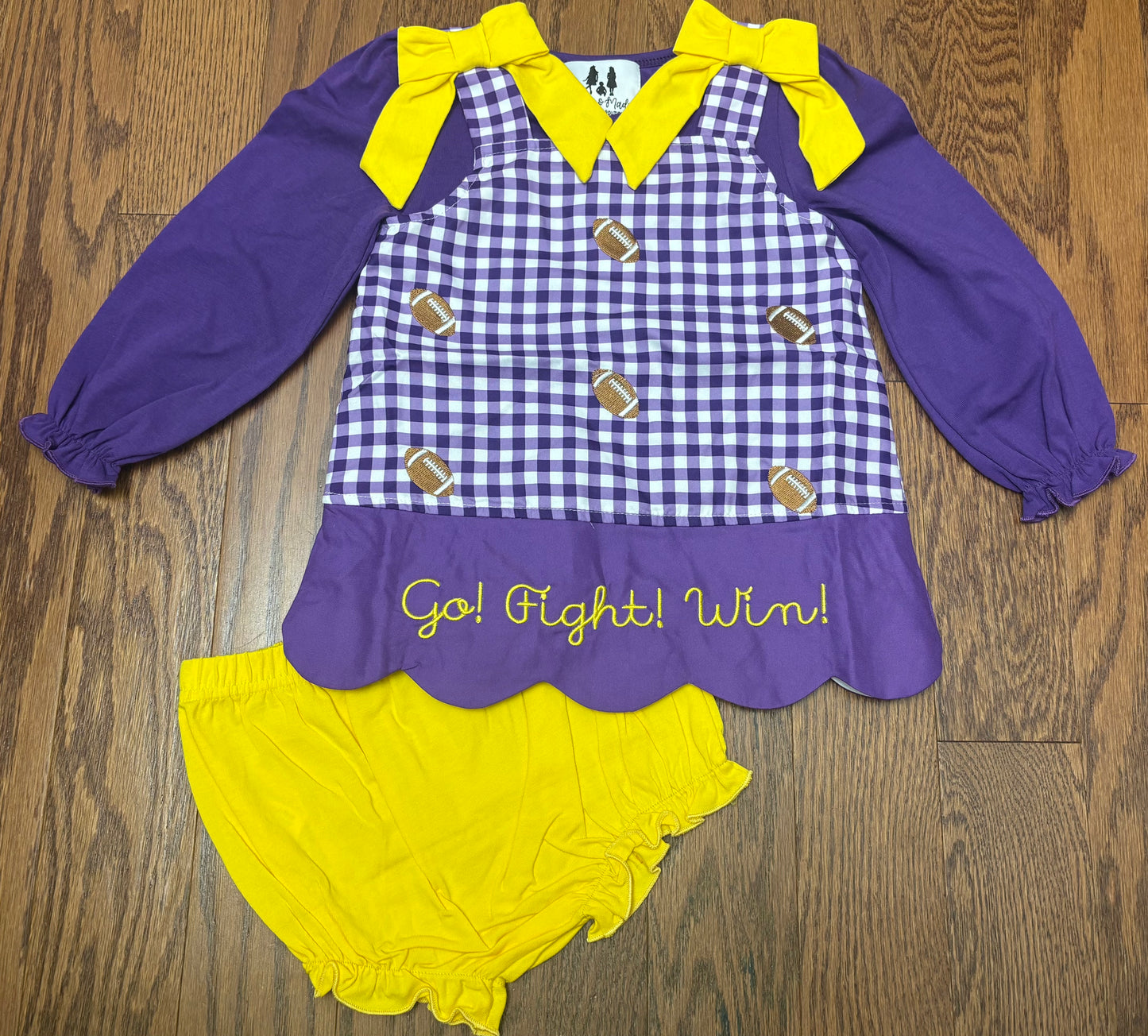 Go fight win purple and yellow girl diaper set
