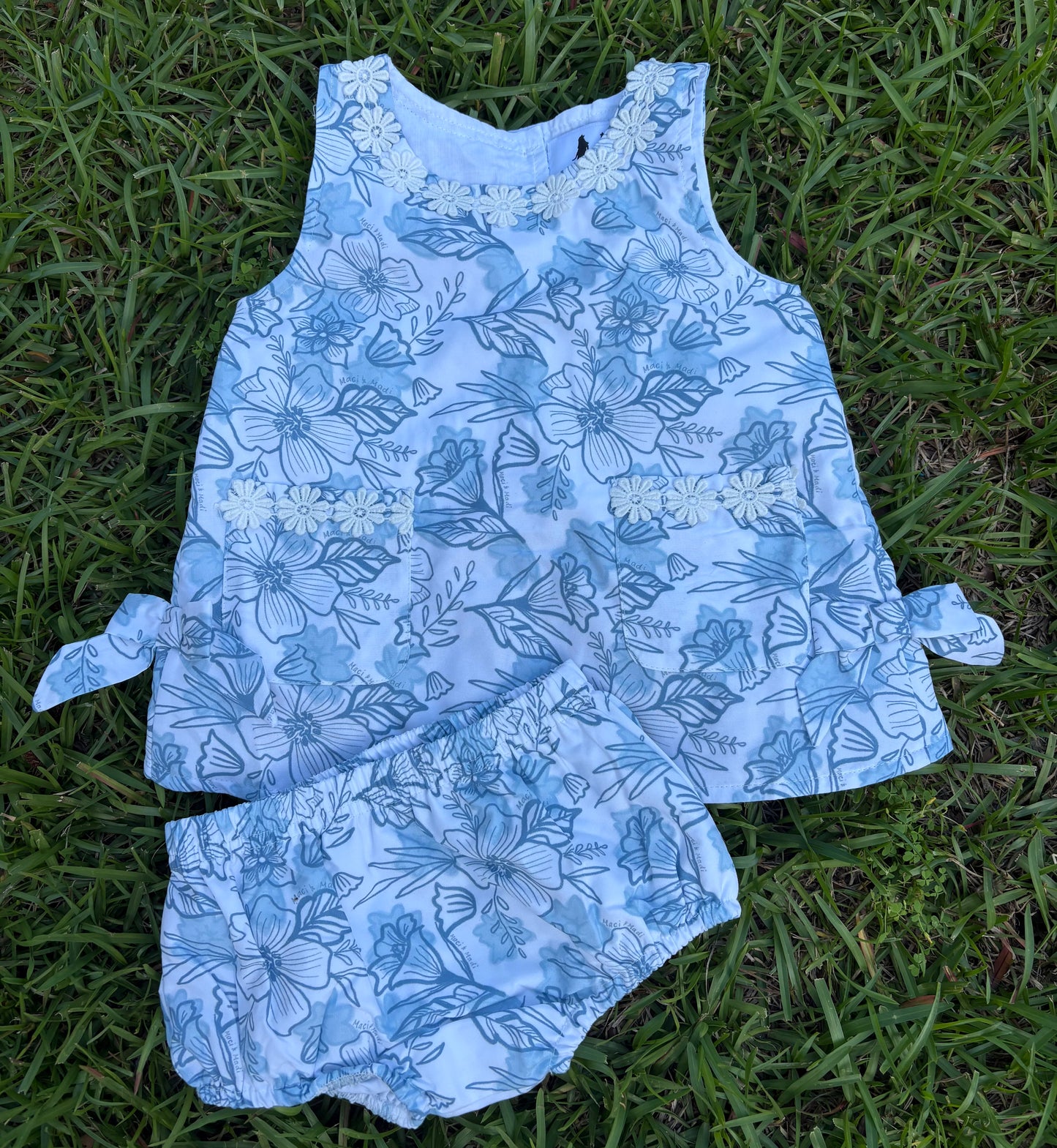 Summer Rae Ann, Blue girl diaper Set