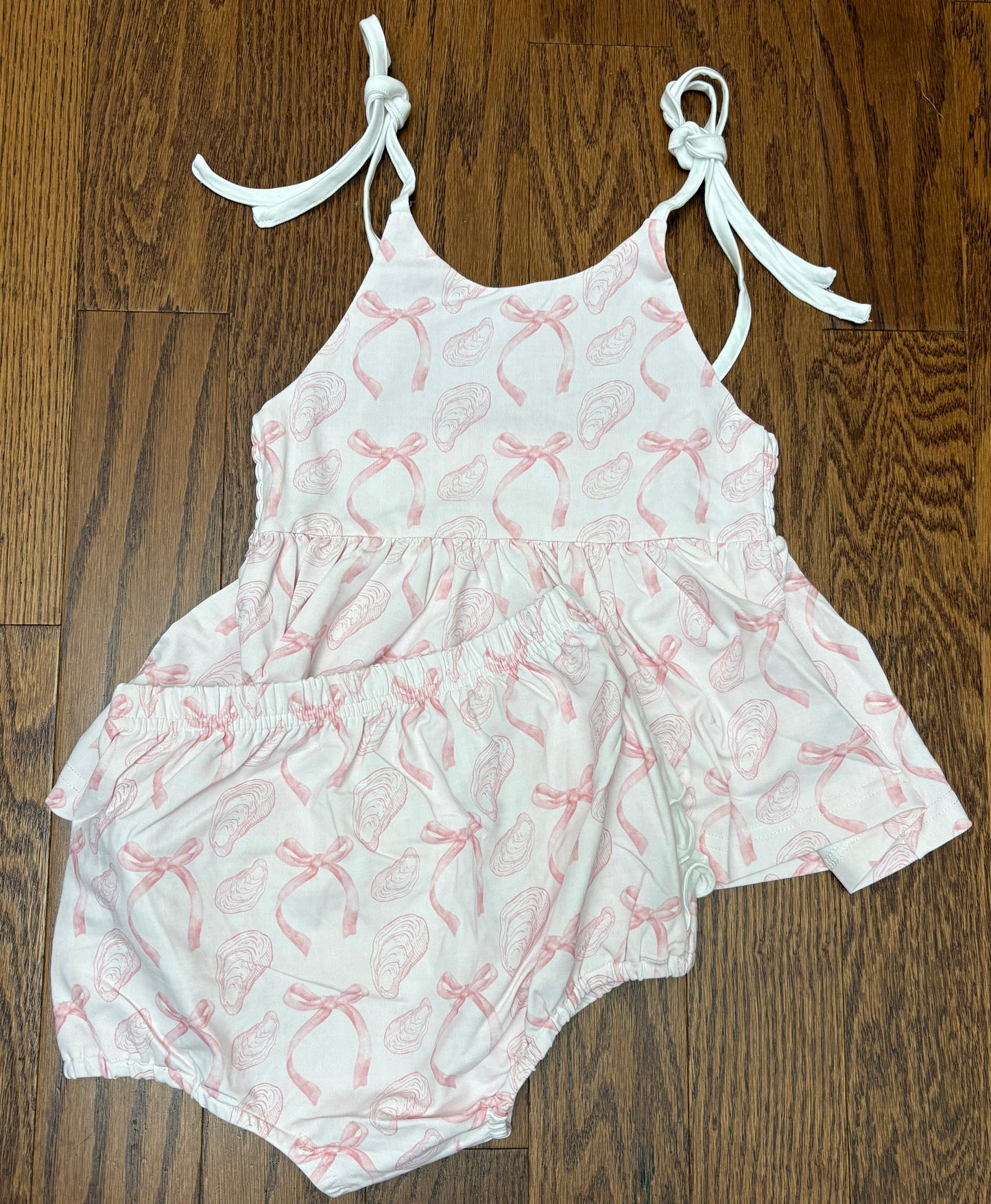 Beautiful Shells and Bows Girl Diaper Set