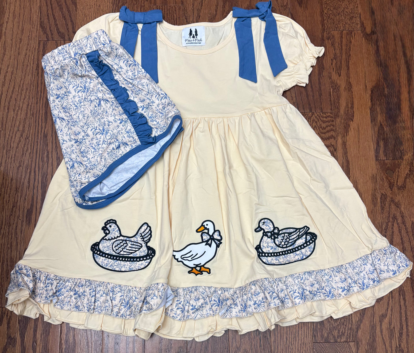 Vintage Ducklings Girl Short Set