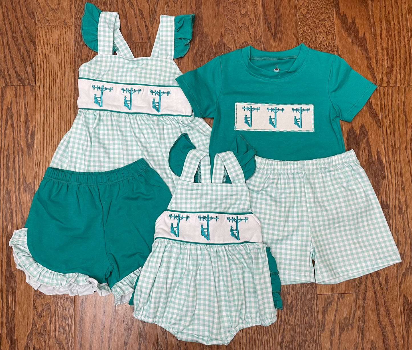 Green lineman girl short set