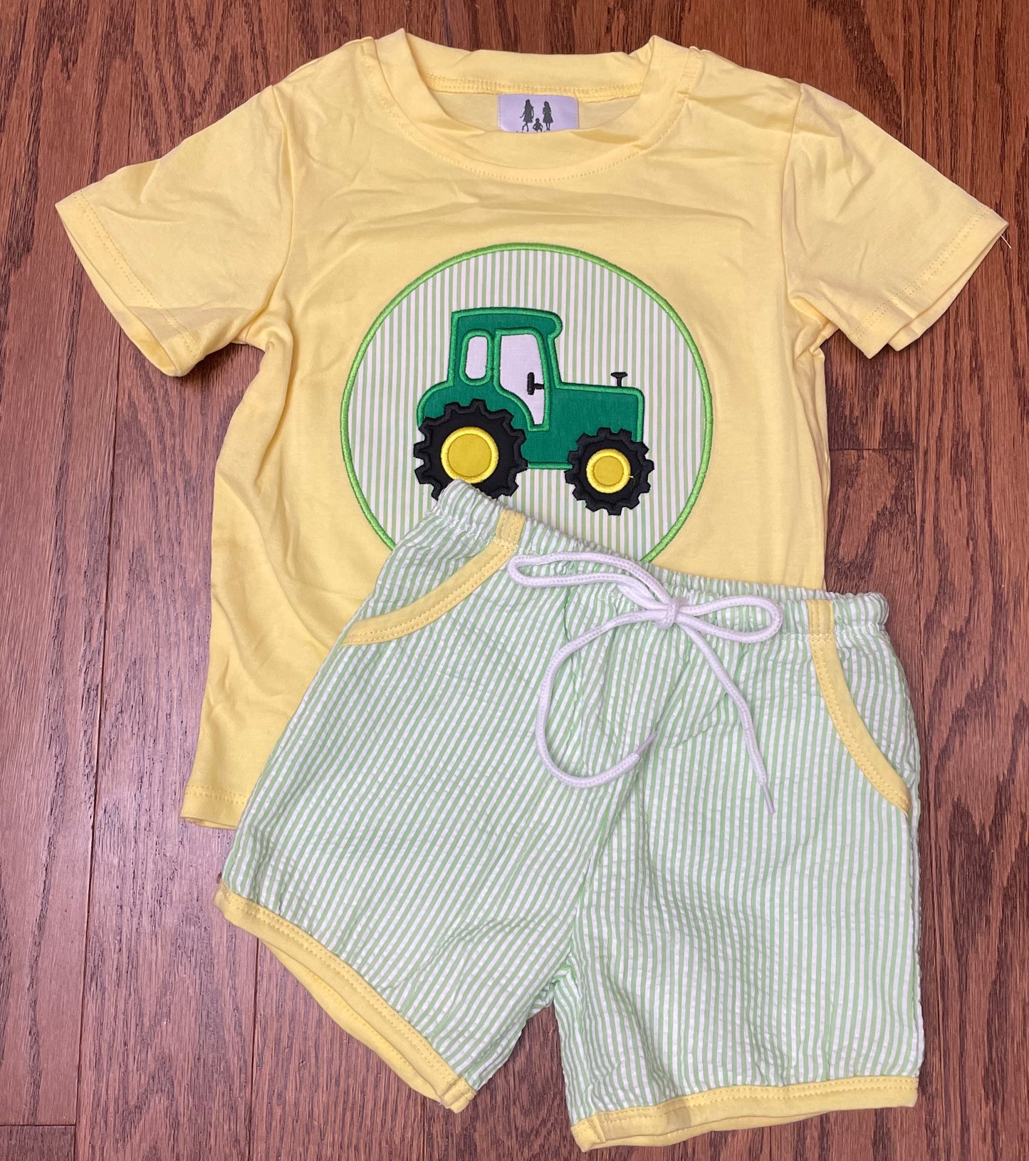 Green Tractor boy short set