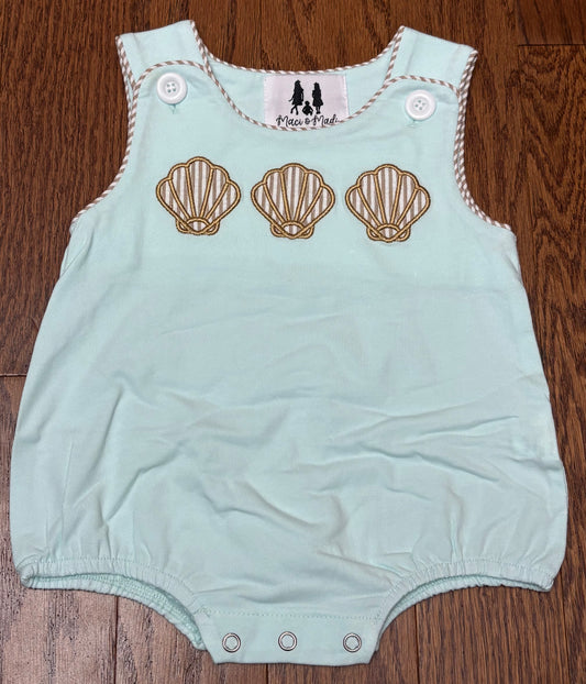Sand dollar boy bubble